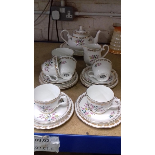 142 - 6 place setting royal grafton china tea set with pot, sugar bowl, milk jug and cake plate(1 cup miss... 