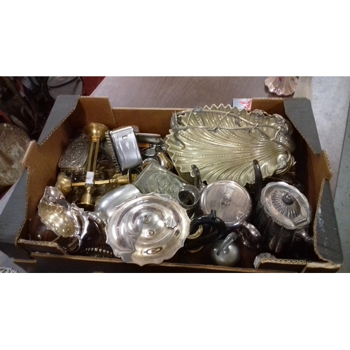 289 - Box of assorted silver plated tableware etc