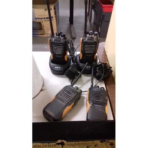 333 - 4 x hyt power 446 walkie talkies with charging docks