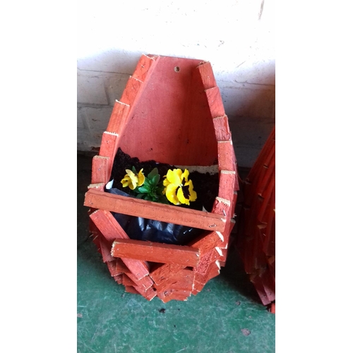 3 - Horse shoe planter with plants 47 cm tall x 29 cm wide