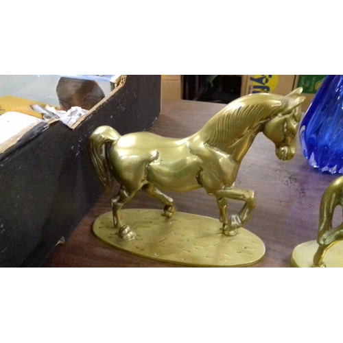 87 - 23 x 9 x 20 cm tall brass horse ornament