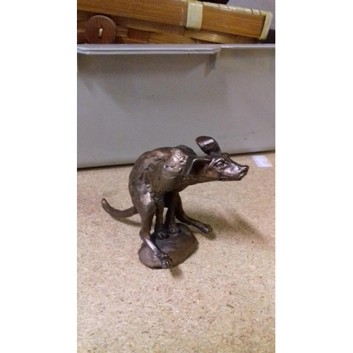 89 - Paul jenkins bronze dog sculpture 9 x 7 cm