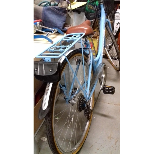 349 - Really nice condition heritage viking dutch style 6 speed bike