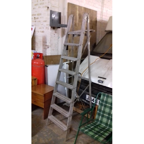 453 - Old wooden 7 step platform step ladder