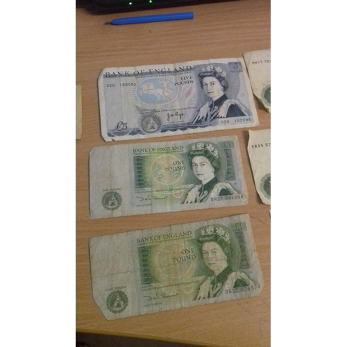 59 - Old uk £5 note, 3 x old uk £1 notes, 2 x more modern uk £1 notes and 3 x foreign currency notes