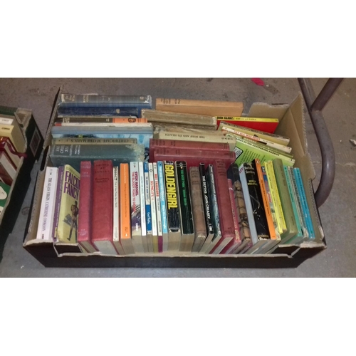 249 - 6 x assorted boxes of books and annuals etc.