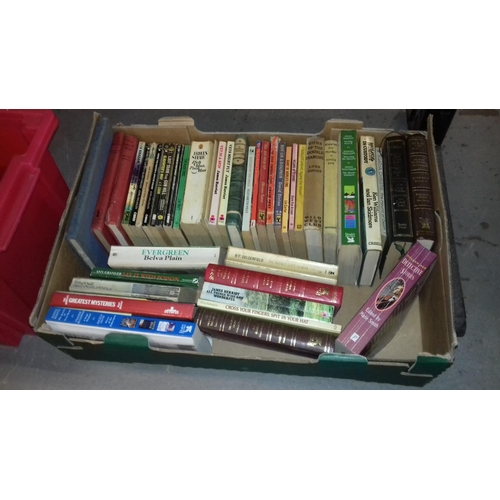 249 - 6 x assorted boxes of books and annuals etc.