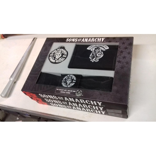 272 - 3 x new sons of anarchy wallet, belt and keyring gift sets