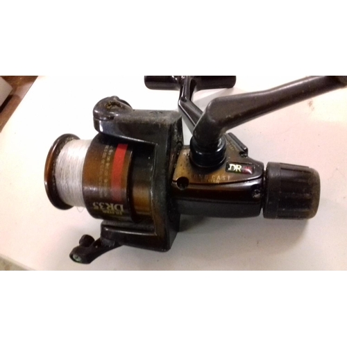 211 - 3 x assorted fishing reels