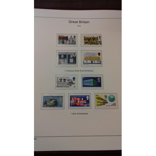 18 - The great britain collection album of stamps 1841 - 1987