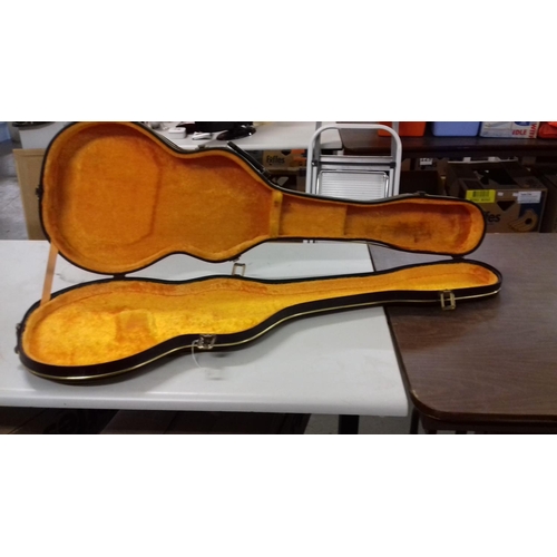 268 - Guitar hard case for hofner/rickenbacker