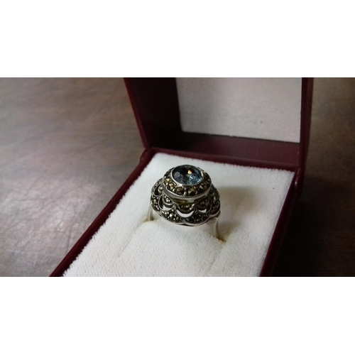 31 - 935 stamped silver and marcasite ring size K