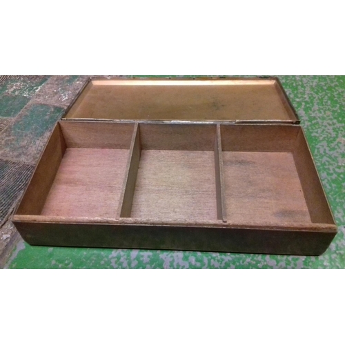 72 - Vintage state express cigarettes plated with wooden 3 section liner cigarette case 25 x 12 x 5 cm ta... 