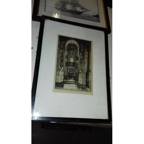 512 - 37 x 27 cm 1930 engraving limited and artist signed print titled The shrine Edinburgh by W.R.Watt