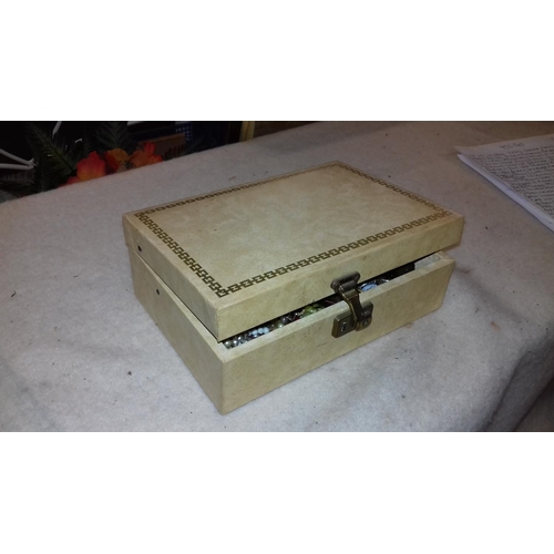 79 - Cantilever jewellery box and contents