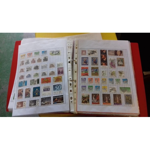 56 - Folder of assorted united kingdom stamps