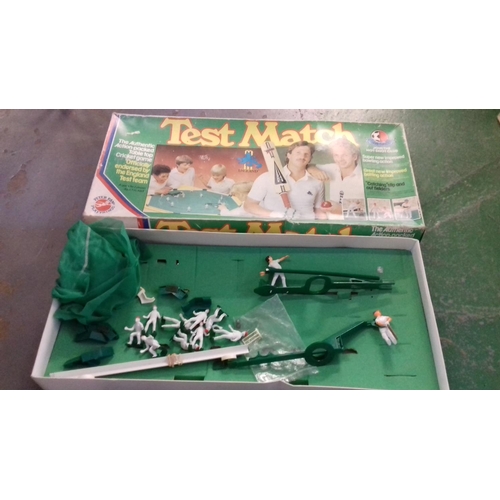 233 - Peter pan test match table cricket game