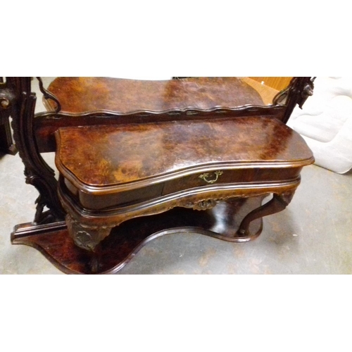 401 - Substantial mid 1800's burr walnut duchess vanity dressing table with refurbished single front drawe... 