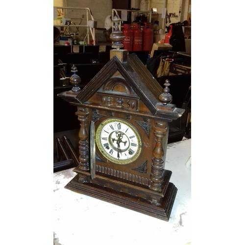 29 - Nice wooden framed american mantle clock with pendulum and key in working order 51 cm tall