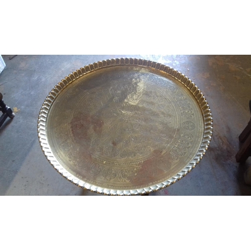 463 - Nice Benares 78 cm diameter engraved design brass tray table