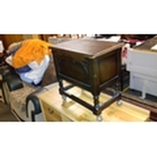 502 - Old oak portable sewing table and contents 54 x 35 x 54 cm tall