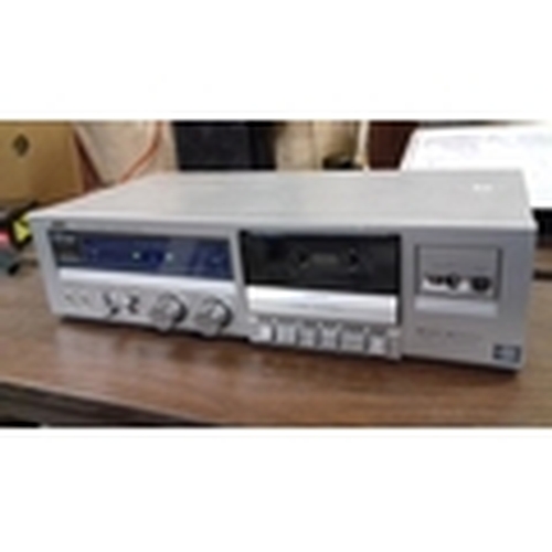 456 - JVC model kd-v11 stereo cassette deck in working order