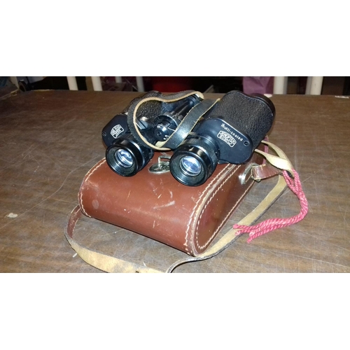 232 - Vintage carl zeiss jena 8 x 30 binoculars in case