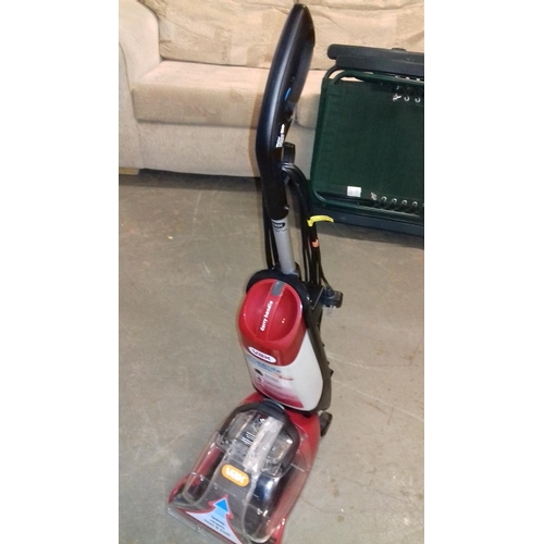 466 - Vax rapide 550 wt upright carpet washer only used once