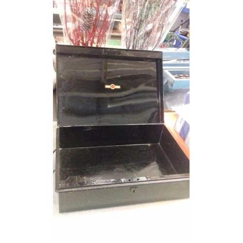 258 - Vintage criterion metal cash box approx 35 x 25 cm