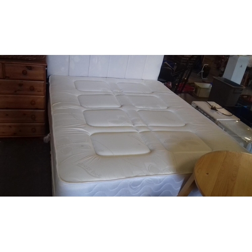 431 - Clean velour double divan bed with matching headboard and stress free mattress