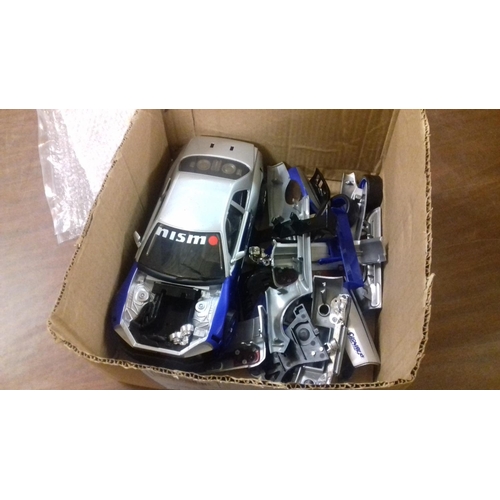 319 - 2003 Mattel Hotwheels diecast Nissan Skyline interchangeable body kit car