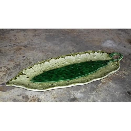 57 - 37 cm long Ludwig Wessel majolica celery plate