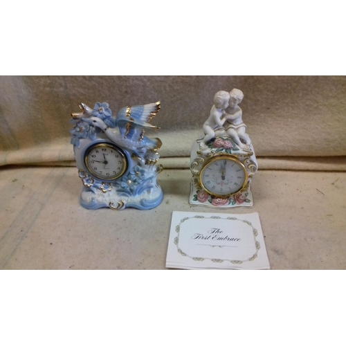 151 - 18 cm tall 1987 Franklin Mint 'the last embrace' porcelain clock and other Italian made porcelain cl... 