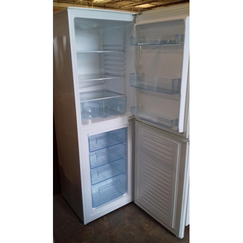 489 - White logik 5 ft fridge freezer with 4 x freezer drawers