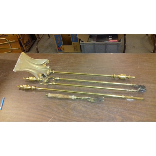 325 - Long handle vintage brass companion set with other small toasting fork