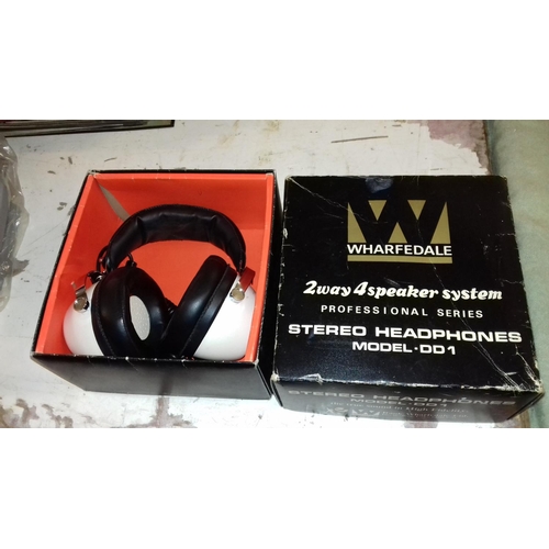 71 - Boxed Wharfedale 2 way 4 speaker system stereo headphones model DD1