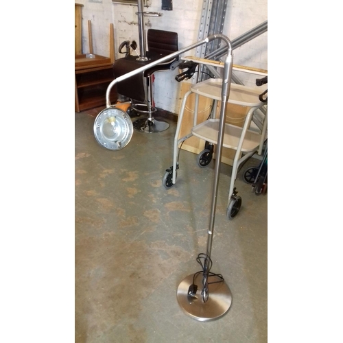 405 - Modern brushed chrome flexi head floor stand reading lamp