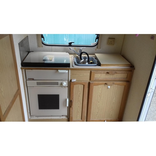 356 - 1990 Van Royce caravan model 365/2 (cost £10k new). All original inside and everything in good worki... 