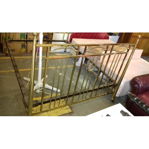 444 - Victorian gilt and cast iron double bed frame in nice condition