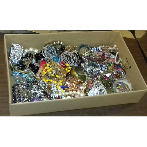 443 - Large amount of assorted beaded and other fashion/costume jewellery in box