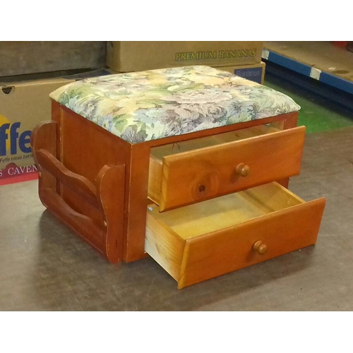 462 - 38 x 27 x 23 cm tall 2 drawer footstool