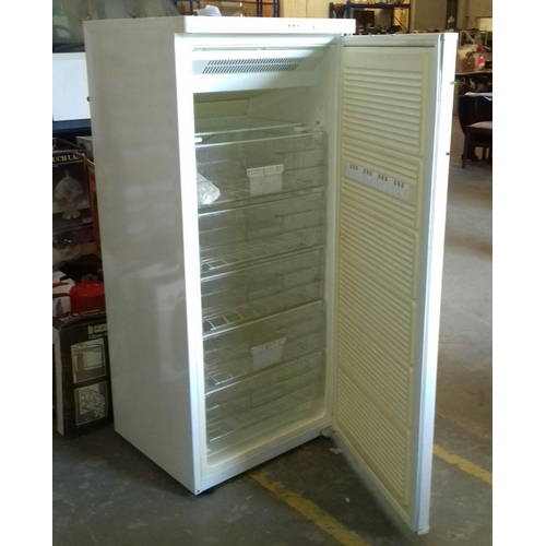 467 - Proline frost free white 3/4 size 5 drawer larder freezer