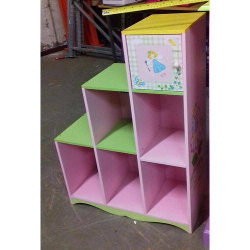 476 - Multi coloured girls bedroom suite and extras being graduated 3/4/5 drawer chests, stepping 6 hole s... 