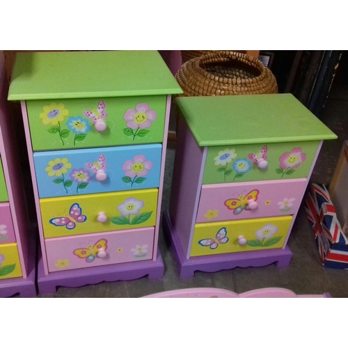 476 - Multi coloured girls bedroom suite and extras being graduated 3/4/5 drawer chests, stepping 6 hole s... 