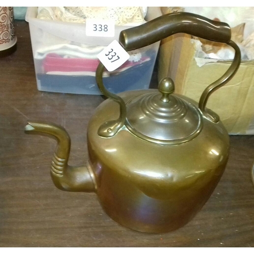 337 - Approx. 33cm tall copper kettle