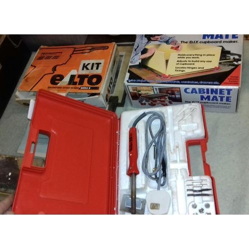 414 - Boxed cabinet mate, electric instant soldering gun & Weller 25 soldering iron