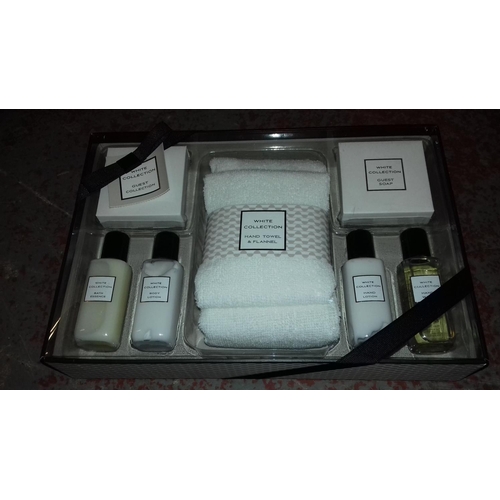 458 - White collection gift set