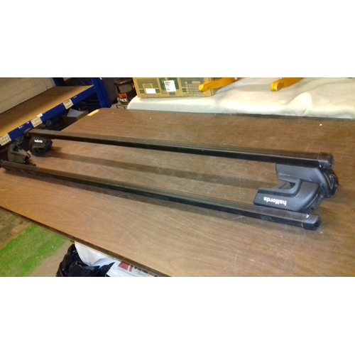 3 - Pair of Halfords car roof bars