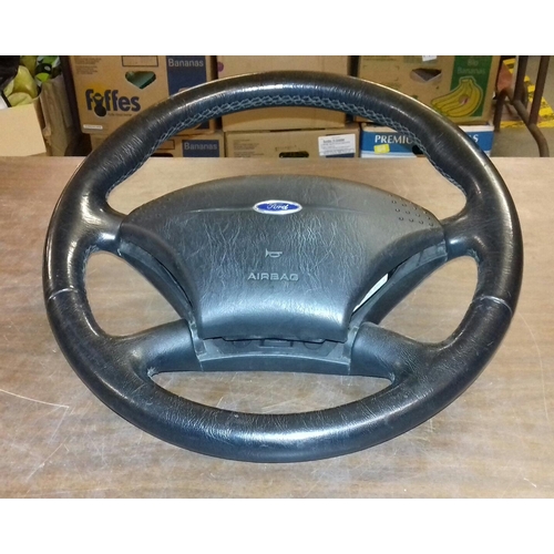 55 - Ford Focus steering wheel with airbag