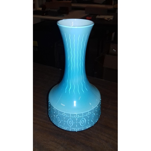 58 - 25 cm tall retro blue glass vase